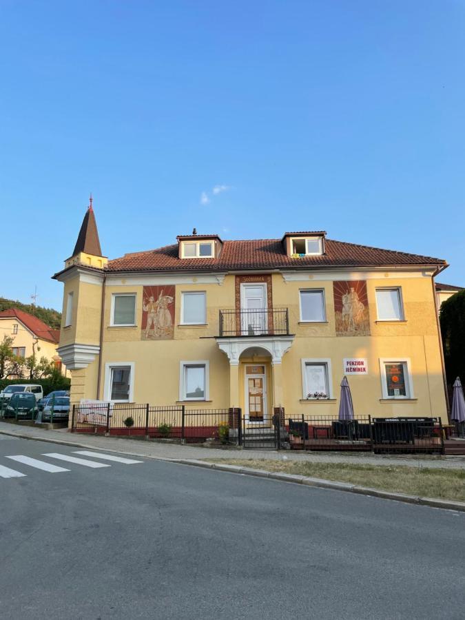 Penzion Jecminek Luhačovice Esterno foto